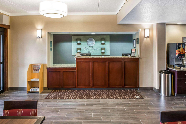 Public Area 2, Comfort Inn Meadowlands, Washington
