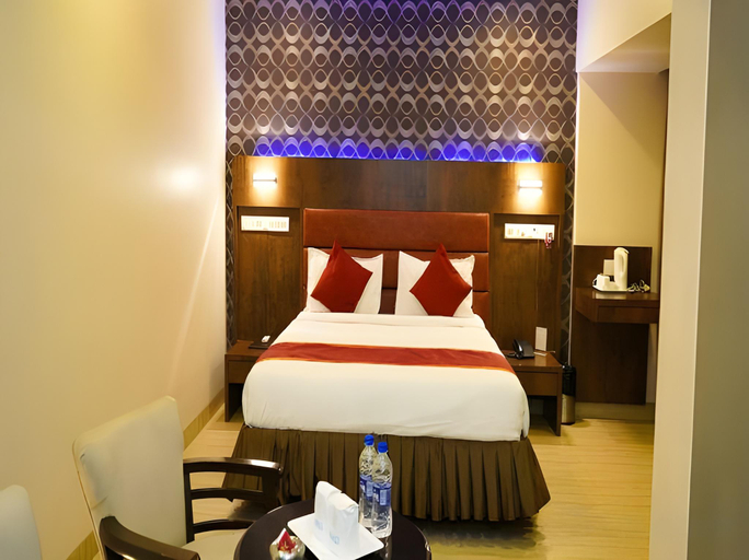 Bedroom 2, Hotel Spices, Thane
