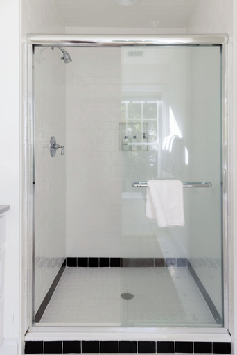 Bathroom 4, Head of Pond House, Suffolk