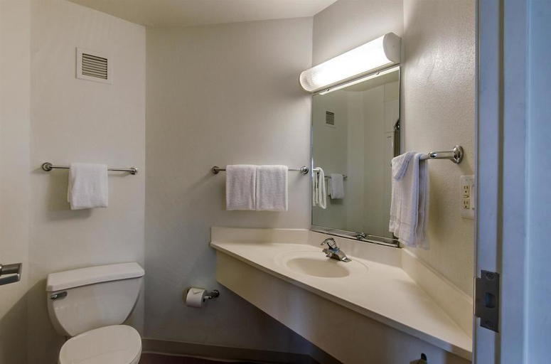 Bathroom, Motel 6-Charlotte Carowinds, York