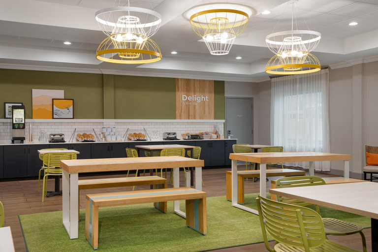 Food & Drinks 5, Spark by Hilton Rahway, Union