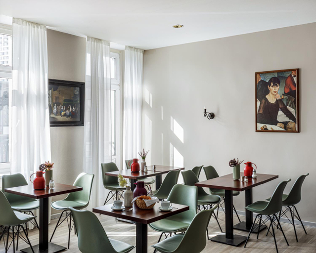 Food & Drinks 3, Hotel Nova, Berlin