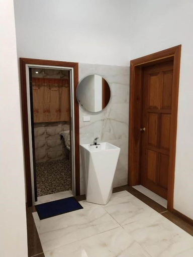 Bathroom, Suva Hideaway Villa