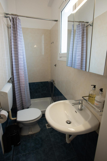 Bathroom 2, Anavros Rooms, Thessaly