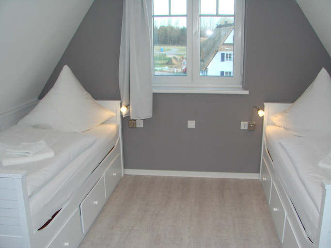 Bedroom 2, Ferienhaus in Rerik mit eigener Terrasse, Rostock