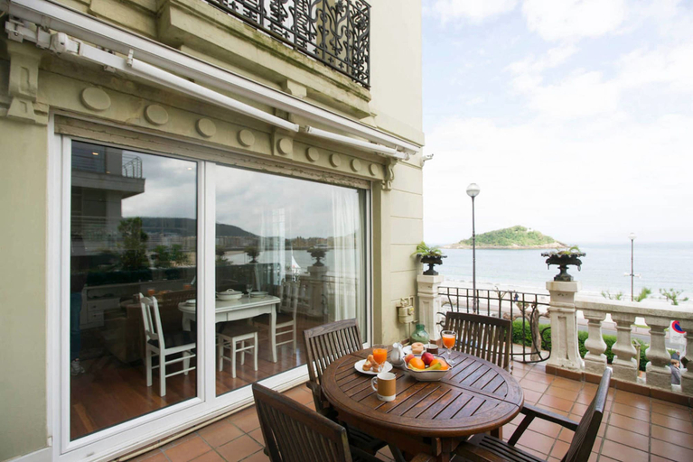 Others 5, BREATHTAKING TERRACE VIEWS - by SanSebastianApartments.es, Guipúzcoa