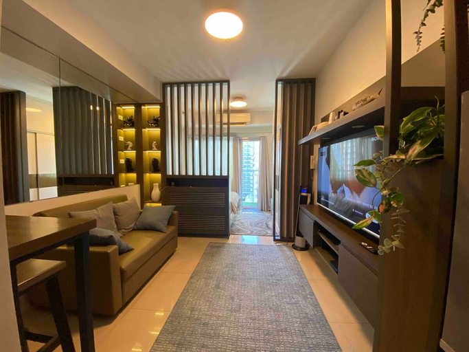 Others 5, Luxury Condo with Pool View at Shell Residences, Pasay City