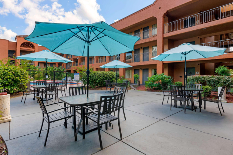 Food & Drinks 5, Quality Inn & Suites Baymeadows, Duval