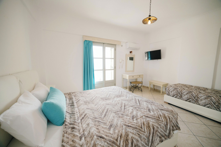 Bedroom 4, Blue Arise Fira, South Aegean