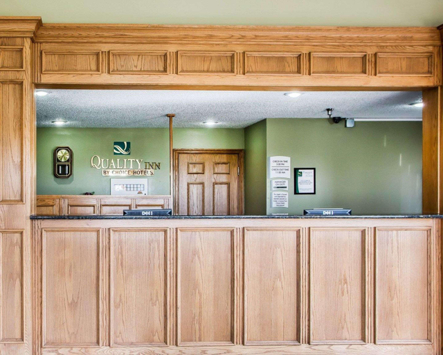 Public Area 2, Quality Inn Morton at I-74, Tazewell