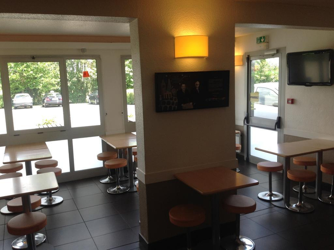 Public Area 3, ibis budget Orgeval, Yvelines