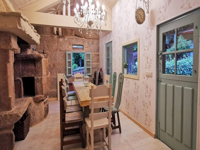 3, Villa in A Lama near Rias Baixas Beaches, Pontevedra