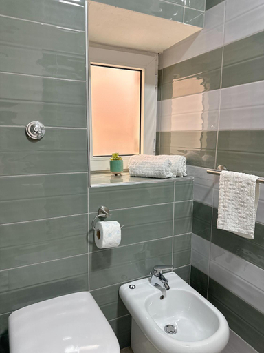 Bathroom 1, Le casette di PaMi, Latina