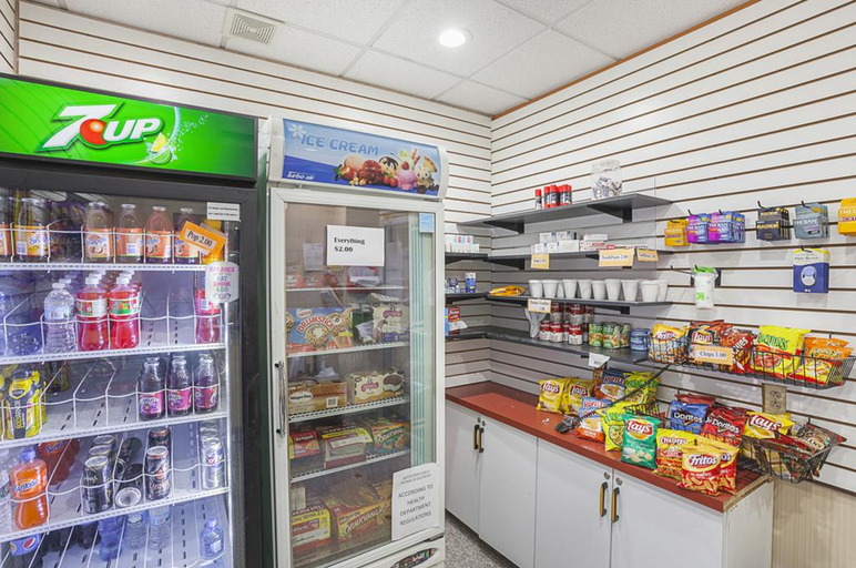 Food & Drinks 5, Quality Inn & Suites Cincinnati Downtown Area, Hamilton