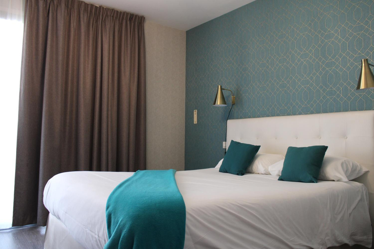 Bedroom 2, Citotel Grand Hotel L Etape, Cantal
