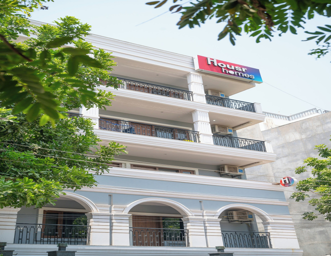 Exterior & Views 2, Housr Sector 28 Golf Course Road Next To Phase 1 Metro Station, Gurgaon