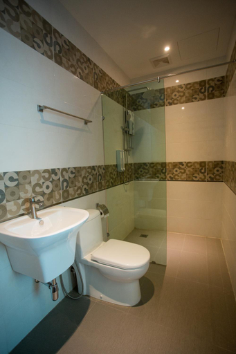 Bathroom 4, 7 Heaven Boutique Hotel, Johor Bahru