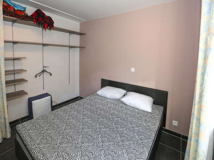 Bedroom, Sleek Stay by the Sea, West-Vlaanderen
