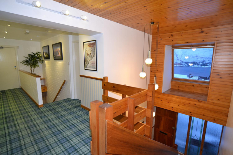 Others 5, Lochview House, Highland