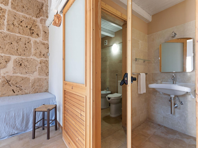Bathroom 5, Farmhouse in Noto with Pool and Garden, Syracuse