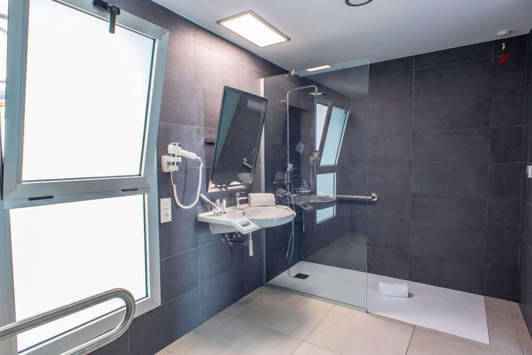 Bathroom 4, Hotel Taimar, Las Palmas