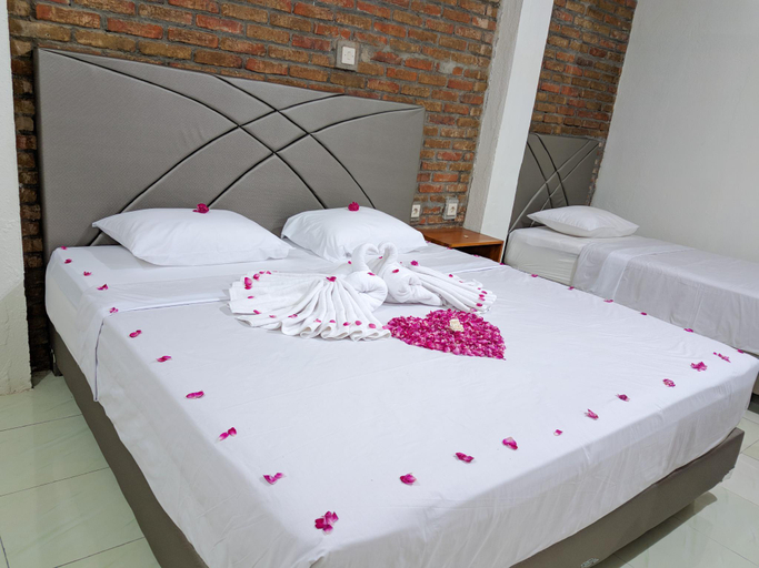 Bedroom 12