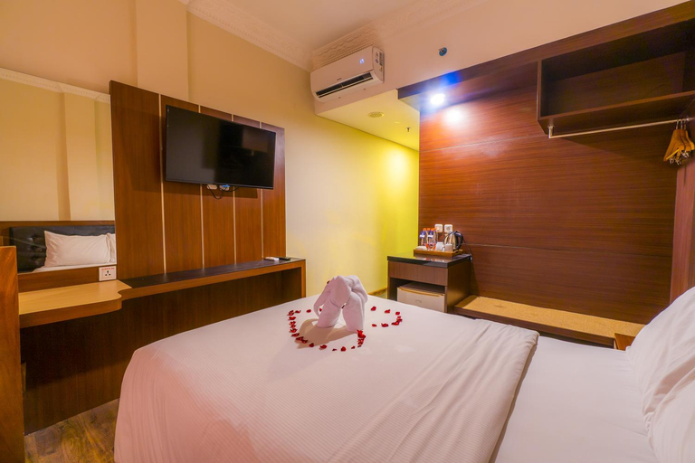 Bedroom 12