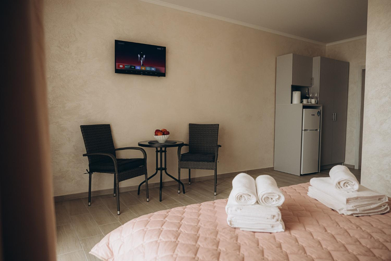Bedroom 2, Три Слона, Bilhorod-Dnistrovs'kyi