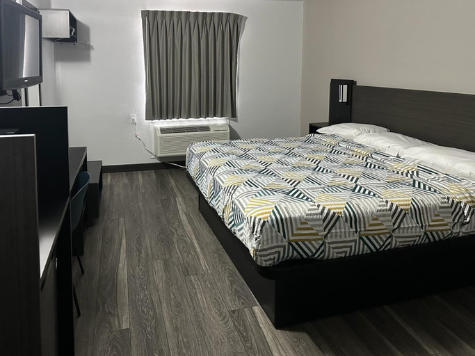 Bedroom 4, Motel 6 Omaha NE, Douglas