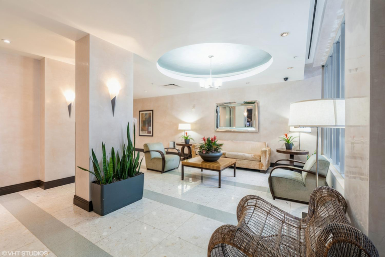 Public Area, Tides Beachfront Apartment by Hospedanos, Broward
