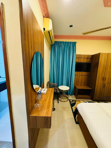 Bedroom 2, Three Dot Hotel, Dubai