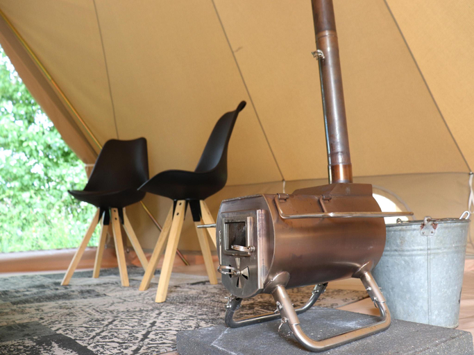 Others 4, Glamping Tent in Twijzel near Nature, Achtkarspelen