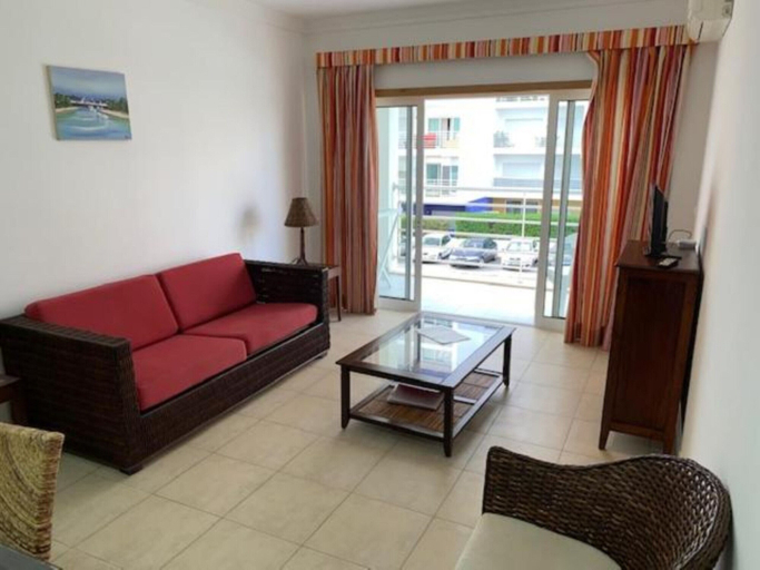 Room 2, Riviera Praia da Rocha Pool Terrace Flat, Portimão