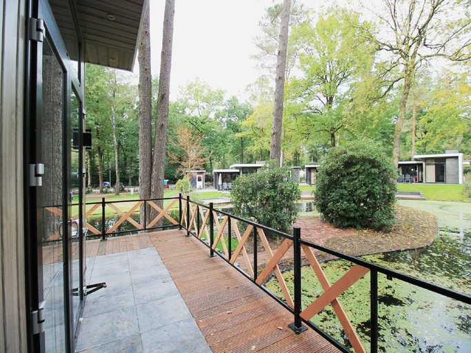 Others 5, Modern Lakeview Cottage in Veluwe, Apeldoorn