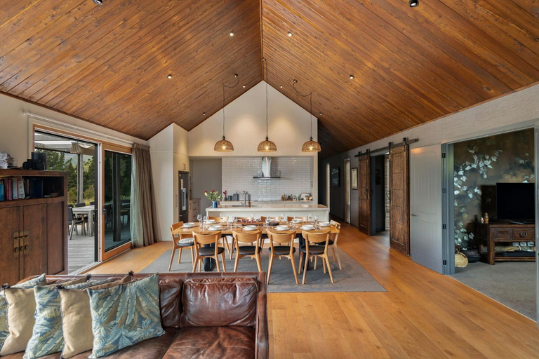 Others 3, Sicilian Luxury Retreat, Queenstown-Lakes