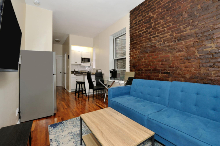 Room 4, Charming 1BR in Murray Hill Kips Bay - Perfect for 2, New York