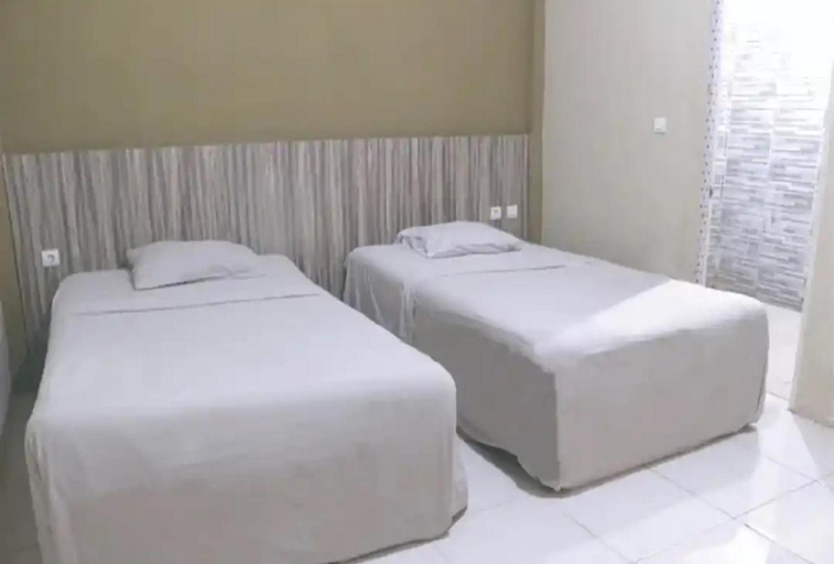 Others 4, Grand mansion II kanigoro, Blitar