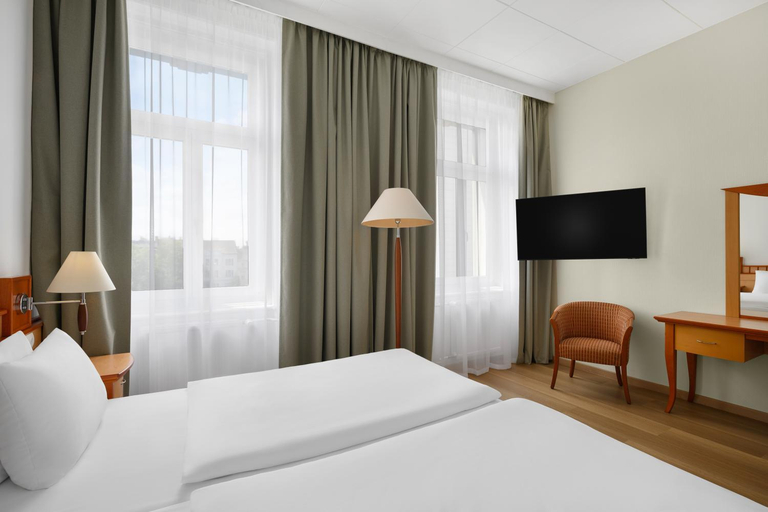 Bedroom 3, Danubius Hotel Raba, Győr