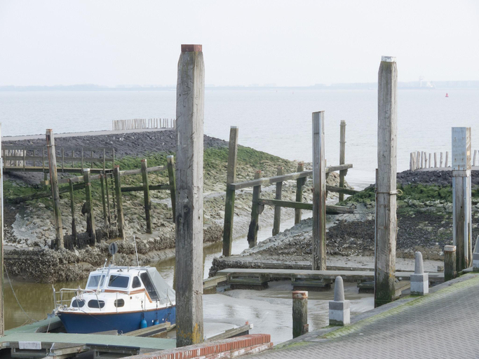 Others 4, Beachside Getaway with Garden barbecue, Borsele