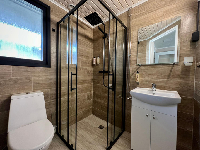Bathroom 4, Hotel Boreas, Lapland