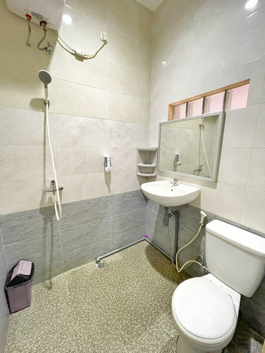 Bathroom 5, Rumah Menginap, Sleman