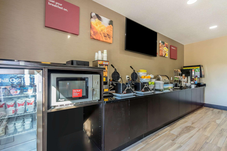 Food & Drinks 5, Comfort Suites St Charles - St Louis, Saint Charles