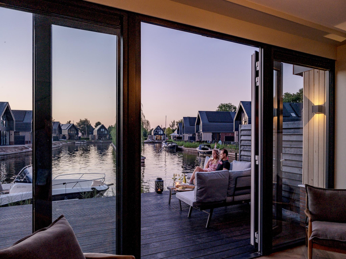 Others 5, Water Villa in Balk with Private Jetty, Gaasterlân-Sleat