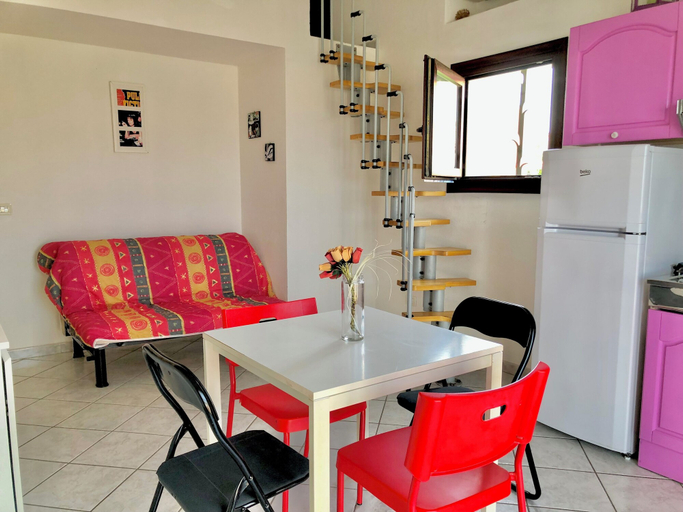 Others 4, Residence L'Ancora, Sassari