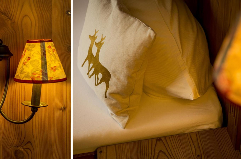 Bedroom 2, Ruhehotel & Naturresort Rehbach - Adults only, Reutte