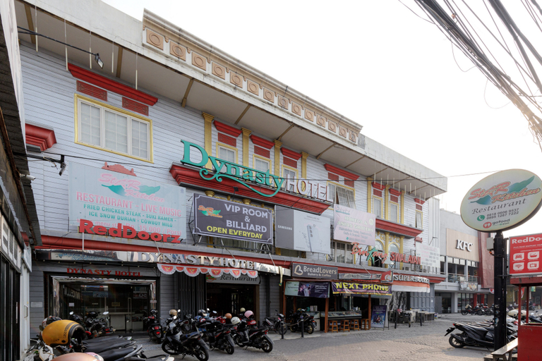 Exterior & Views 2, RedDoorz Plus near Simpang Tiga Tritayasa Cilegon, Cilegon