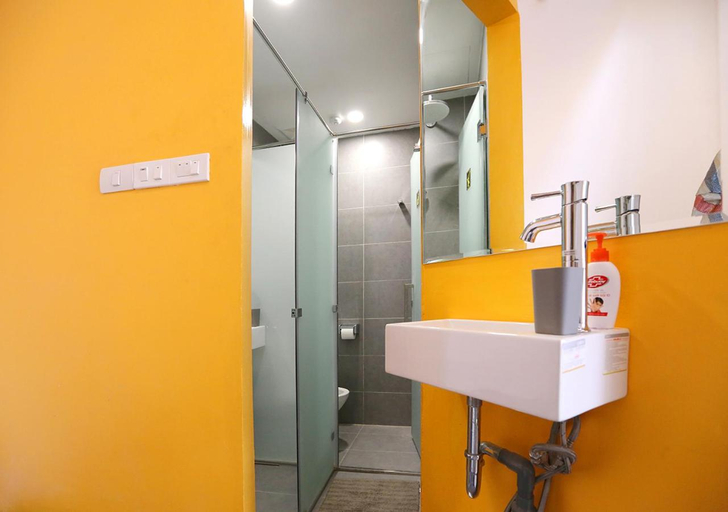 Bathroom 4, Hanoi Banana Hostel, Hoàn Kiếm