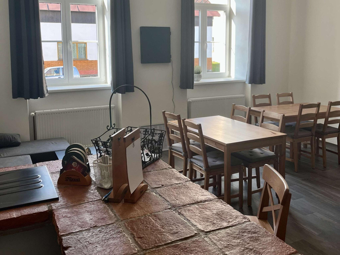 Food & Drinks 5, Village Stay near Hiking, Trutnov
