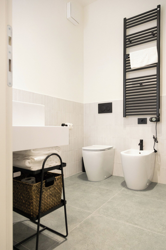 Bathroom 3, Porta Antica, Bergamo