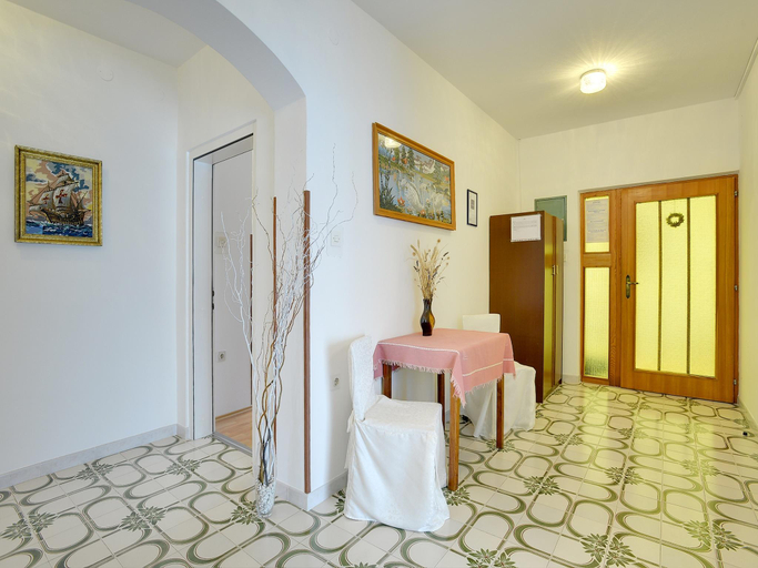 Others 5, Apartment in Medulin near Sandy Beaches, Medulin